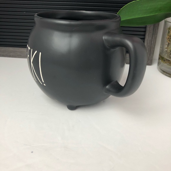 🎃 New Rae Dunn EEK! mug - Picture 4 of 9